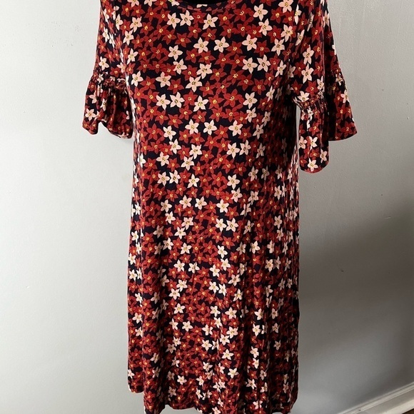 Ann Taylor Loft Floral Swing Dress Jersey Knit Short Smocked Sleeve SP - Picture 2 of 10